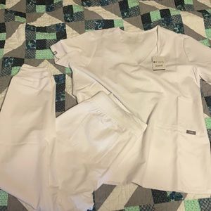 White Figs scrub set